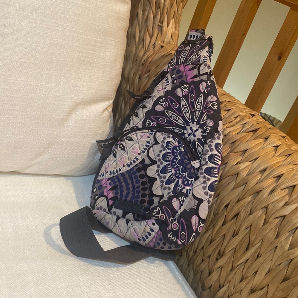 Vera Bradley sling bag